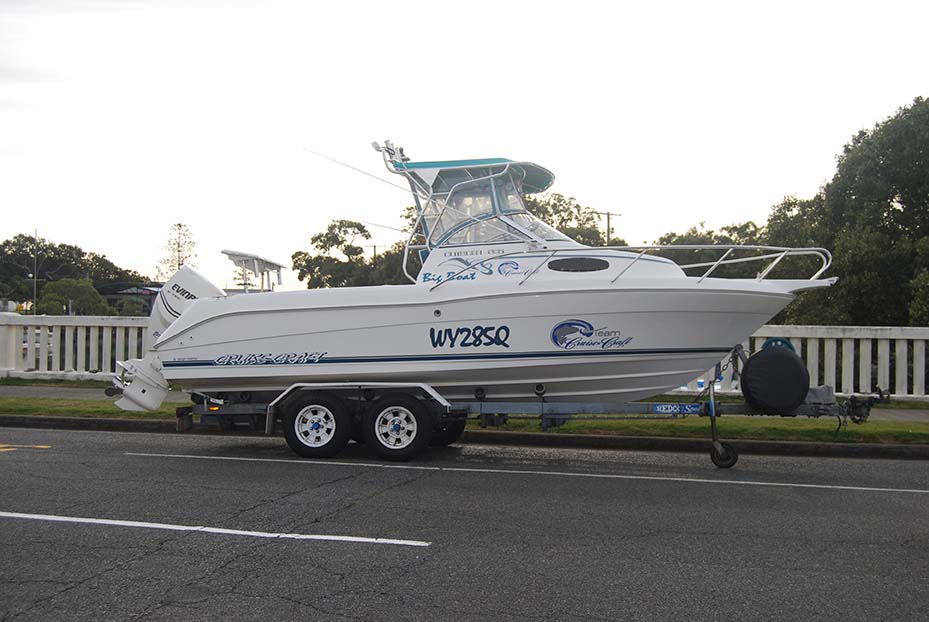 2004 Cruisecraft Outsider 625 on trailer for sale with Wynnum marine